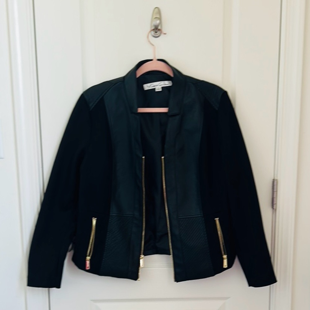Kenneth Cole Women’s Black Faux Leather Jacket  Large Moto Style Zip-Up